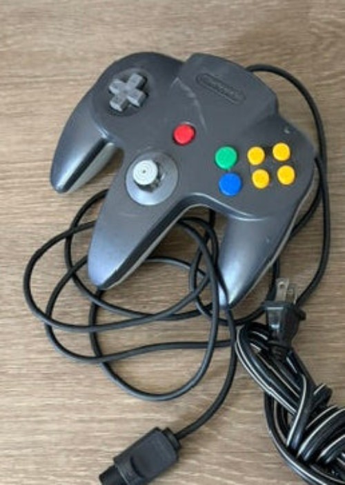 Nintendo 64 Bundle – Atomic Purple – w/ 2 Controllers & 1 Game!
