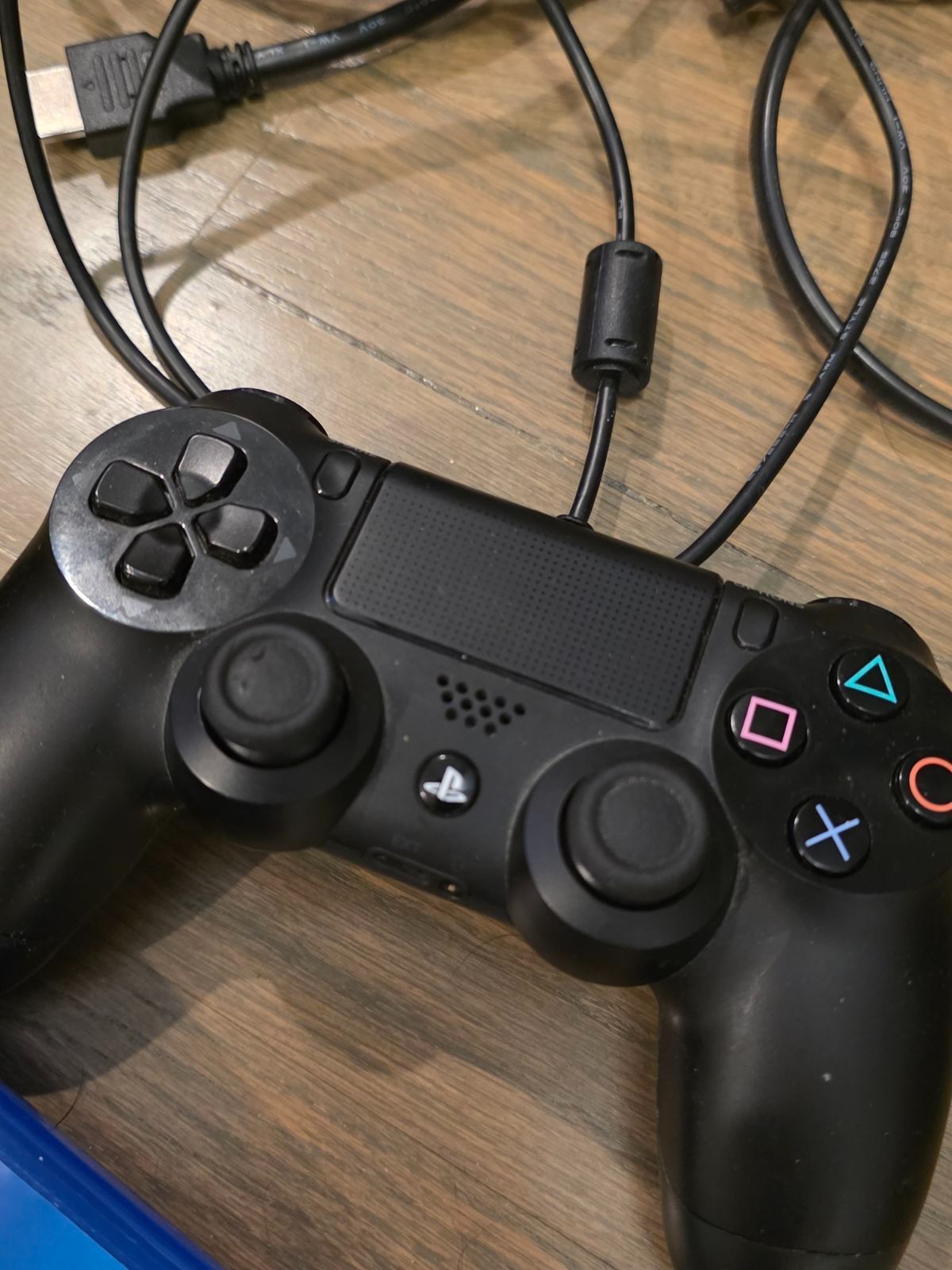 Sony PS4 500GB Console Bundle w/ Controller & 12 Games CUH-1115A Tested
