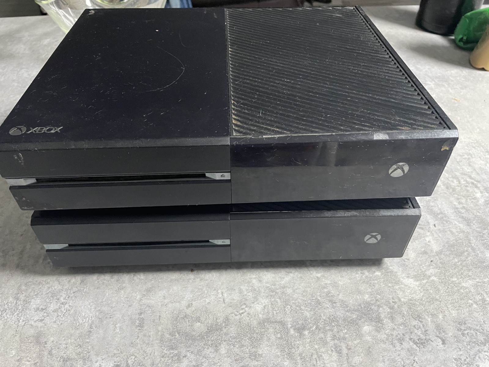 Microsoft Xbox One 500GB Console – Black (5C5-00025)