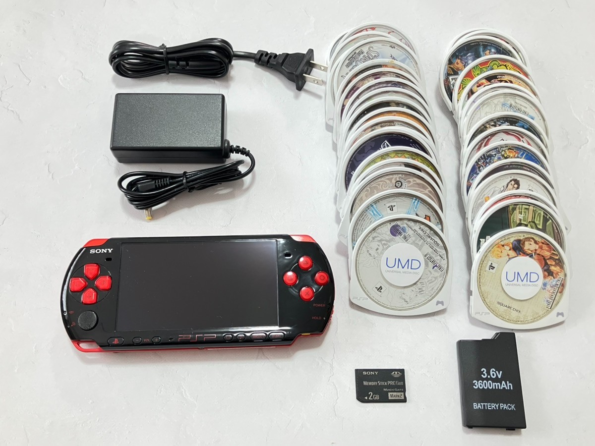 Sony PSP-3000 Console with battery＋charger＋memory stick＋random 3 games