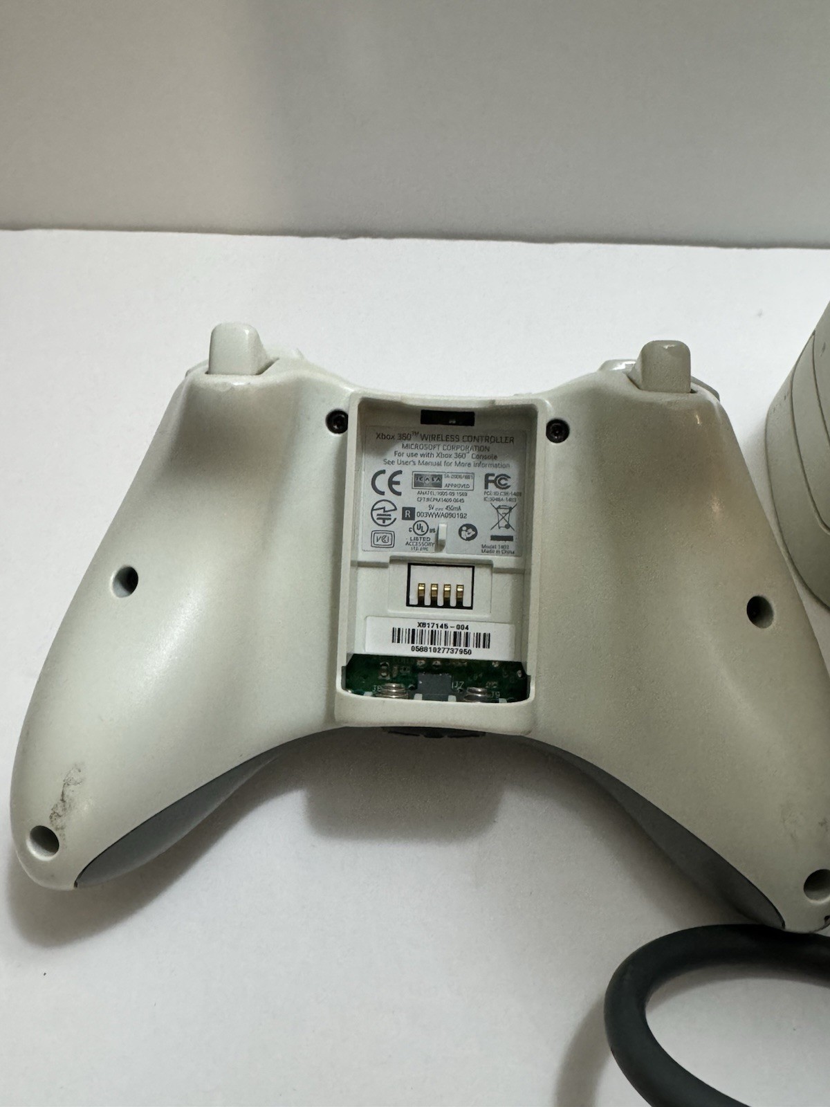 Microsoft Xbox 360 60GB Console w Controller/Cables, Check Photos
