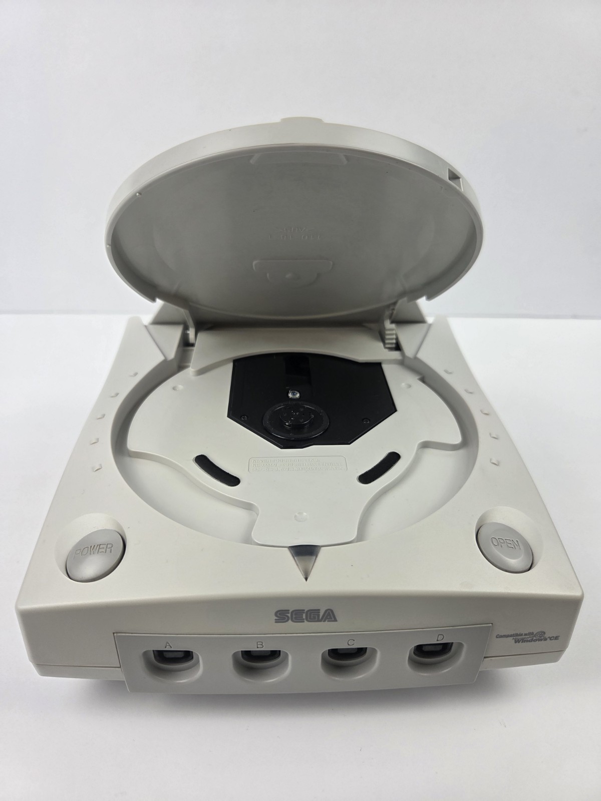 Sega Dreamcast Console HKT-3020 BUNDLE (Includes Controller & Cables + 4 Games)