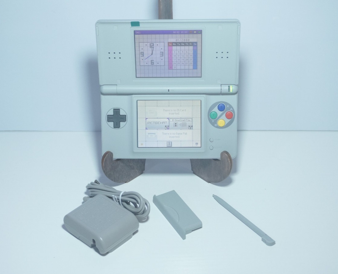 Nintendo DS Lite Nintendo Super Famicom SFC SNES Gray Handheld System w/ Charger