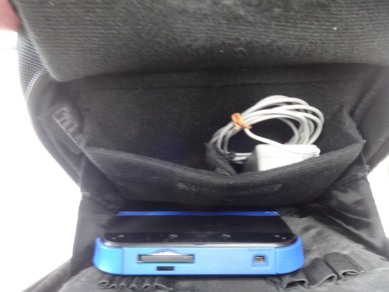Tested Working Nintendo 2DS Blue Console Bundle w/ Charger, Stylus, Game & Case