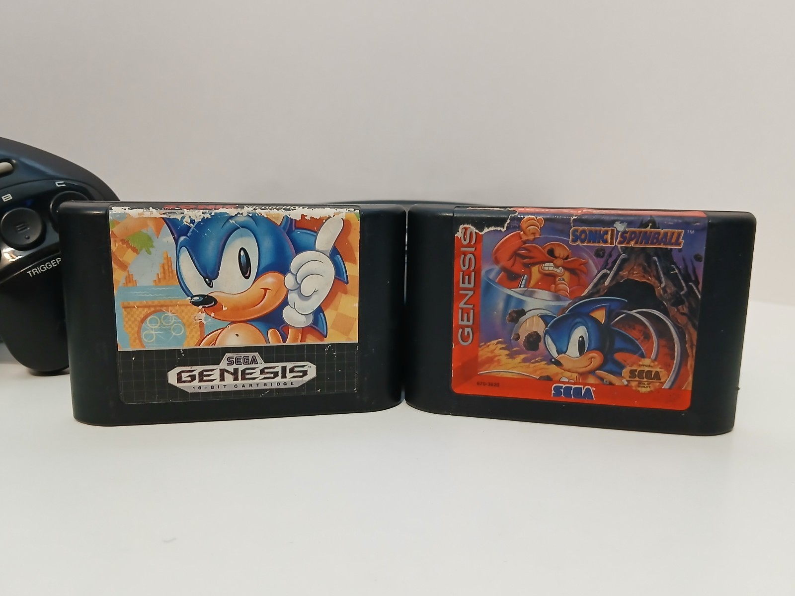 Sega Genesis System – Model 2 Console + Sonic Games, Controller & Cords! WORKS
