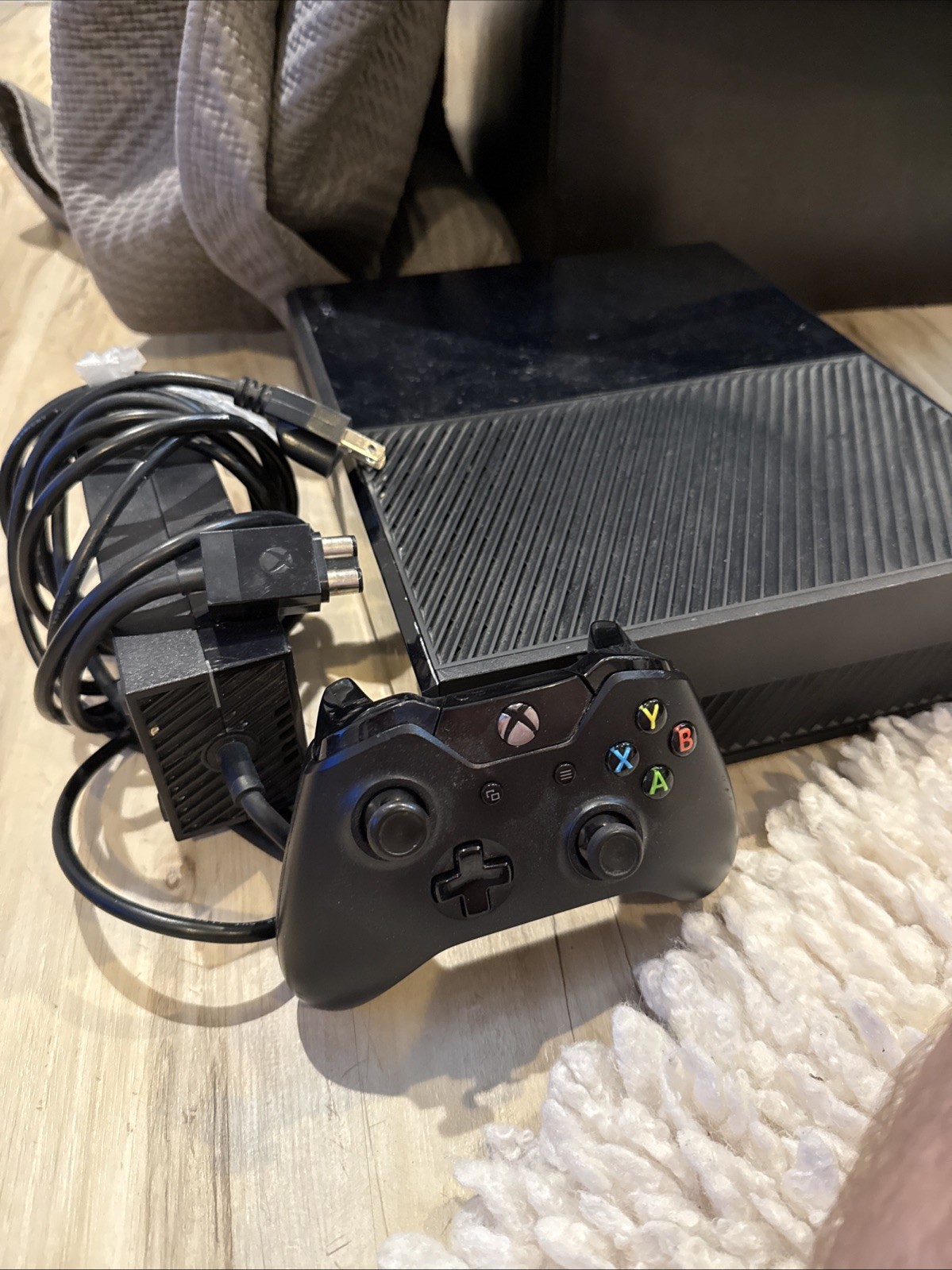 Microsoft Xbox One 365 Gb Console Gaming System Black 1540