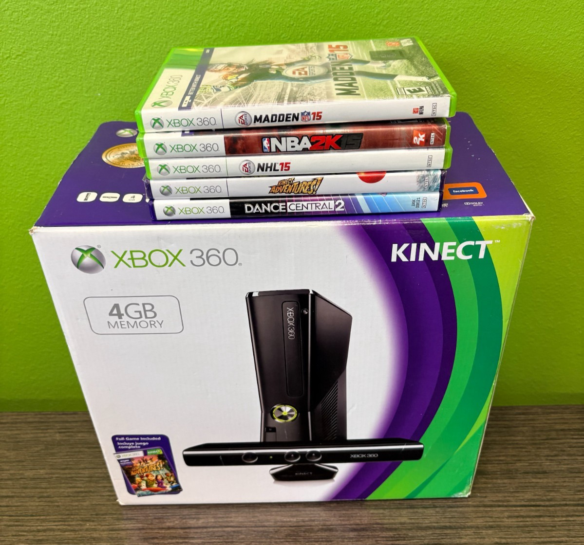 Microsoft Xbox 360 Console and Kinect – Black with 3 controllers, games included