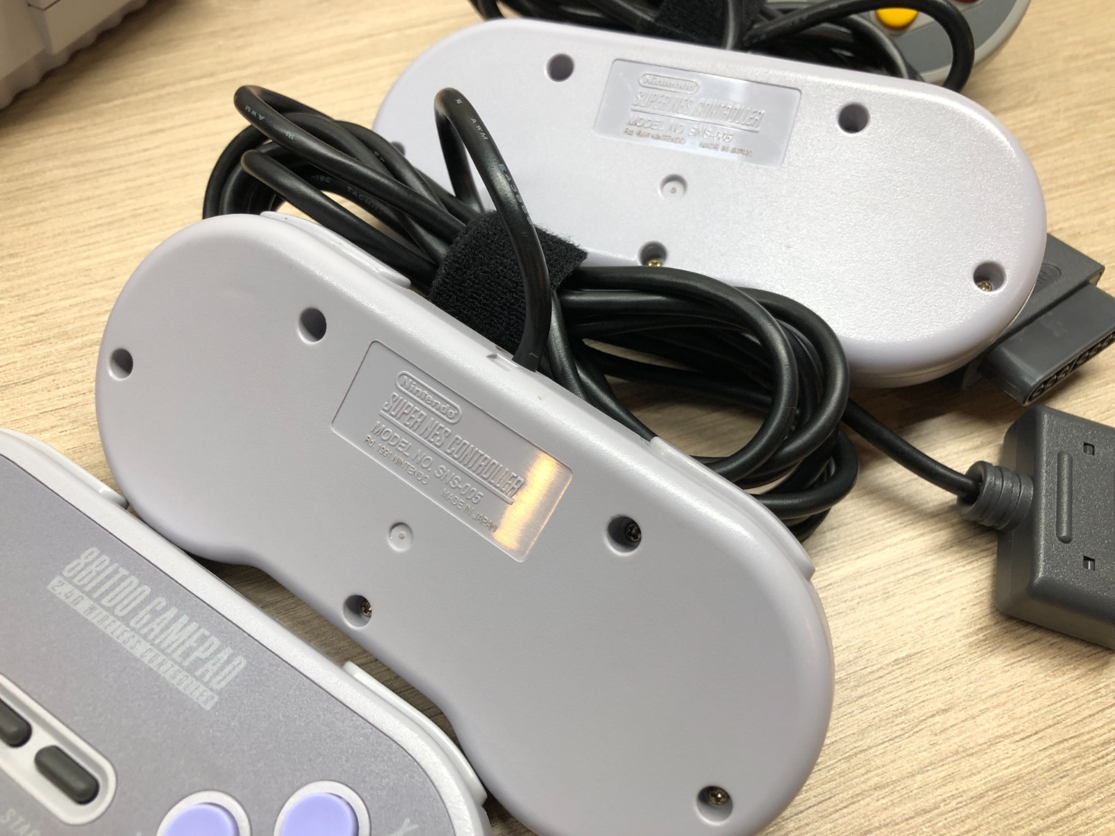 SNES 1CHIP console w/ 8Bitdo 2.4g controllers, Retrotink 2x & more