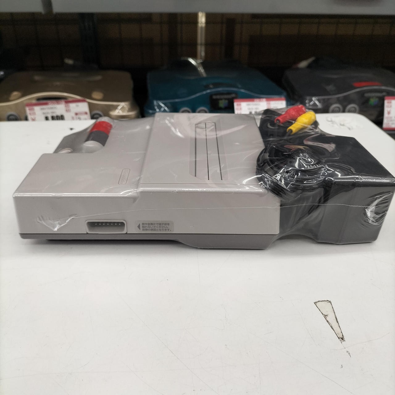 NEW Famicom Model HVC 101 NINTENDO