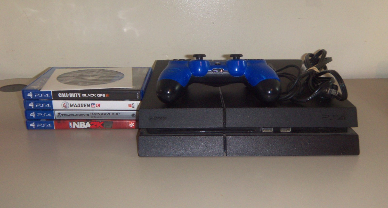 SONY PLAYSTATION 4 PS4 500 GB BUNDLE LOT + GAMES + CONTROLLER+ CORDS TESTED
