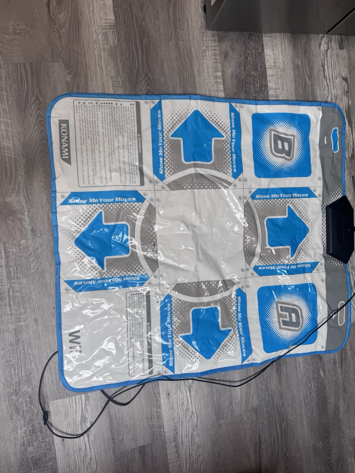 Nintendo Wii Console Bundle 8 Games Fit Balance Board 2 controllers Dance Pad