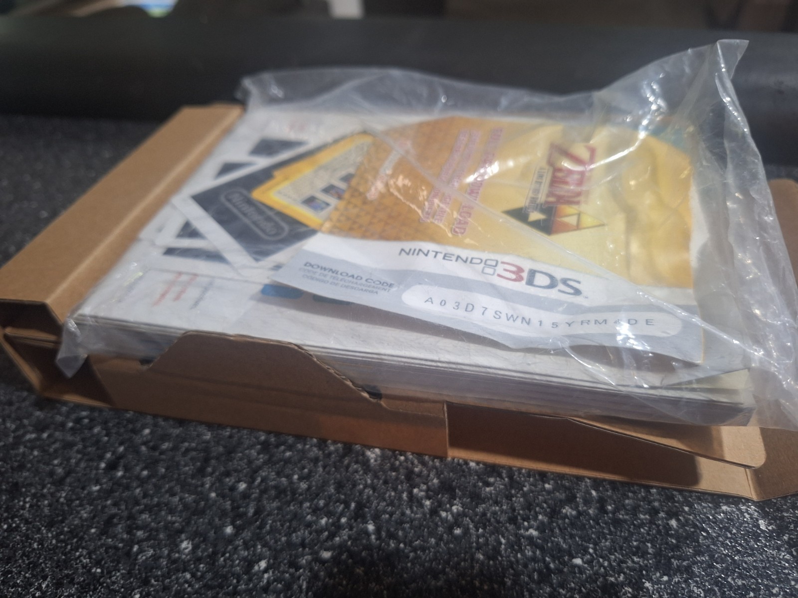BOX + PAPERWORK ONLY Nintendo 3DS XL Limited Edition Zelda A Link Between Worlds
