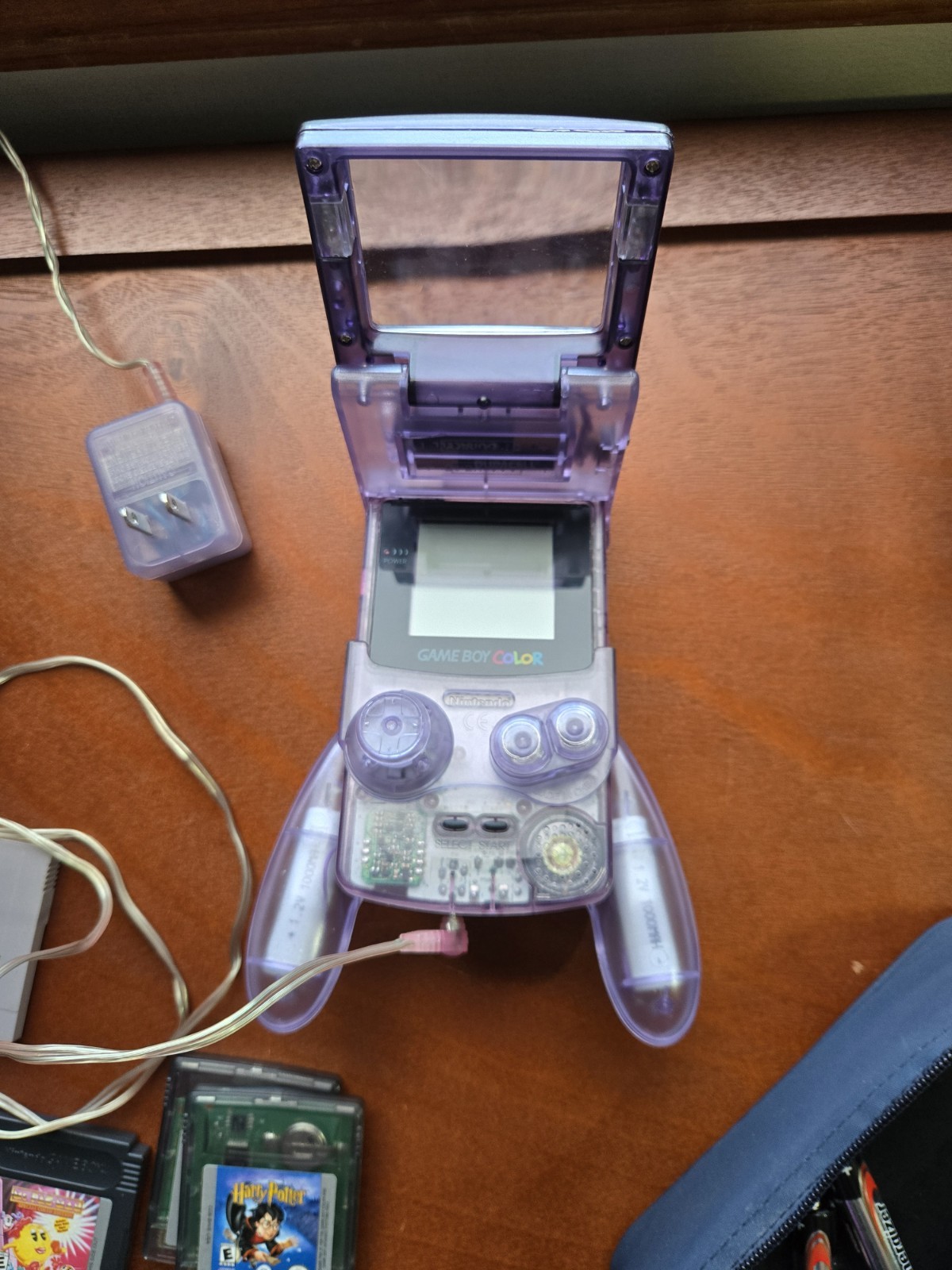 NINTENDO GAMEBOY COLOR Atomic Purple SET w/ 7 Games, 4 accessories and charger