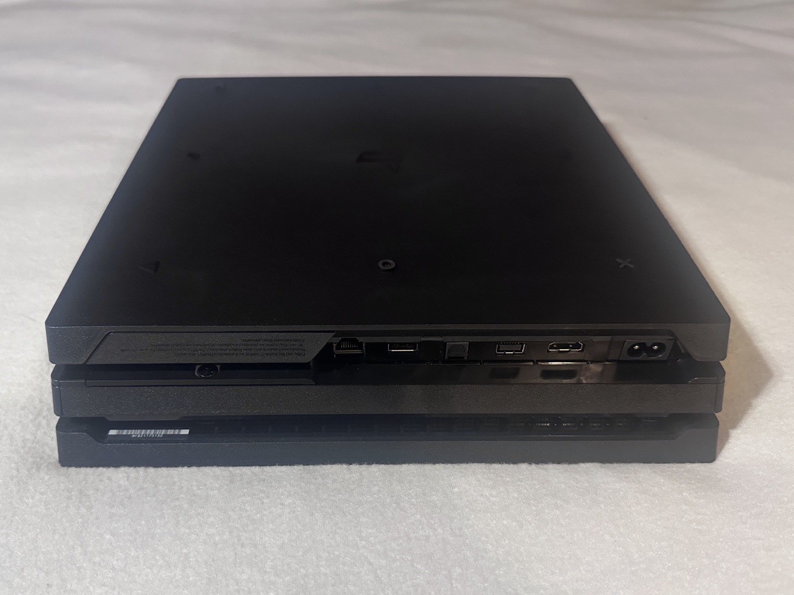 Low Firmware PlayStation 4 Pro 1TB PS4 Pro Complete With Cables & Controller