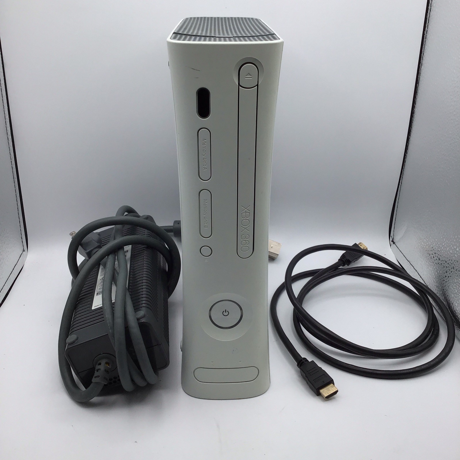 Microsoft Xbox 360 Console White Fat System w/ Power Supply & HDMI Cable Used