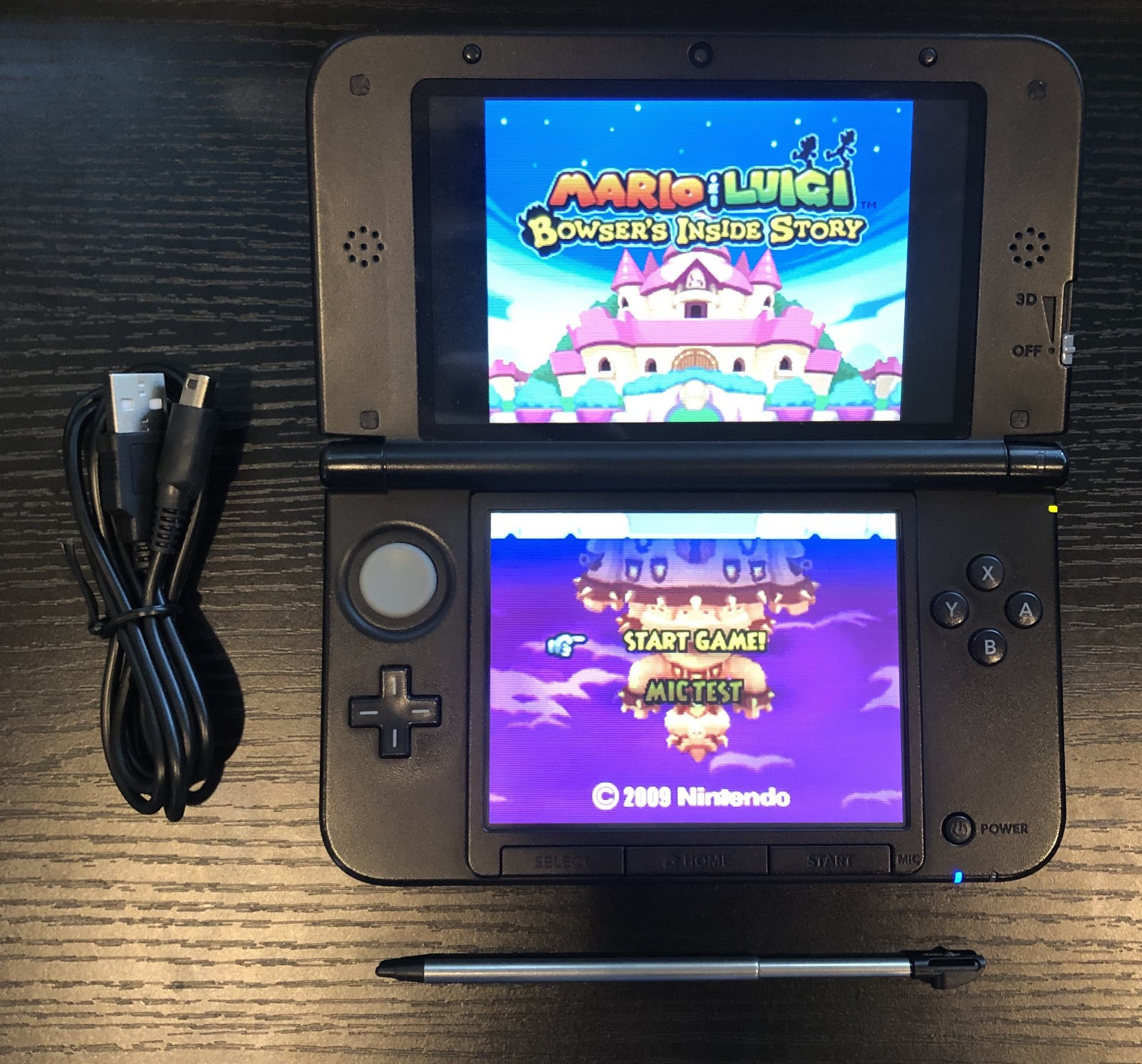 Nintendo 3DS XL Red + Blue SPR-001 Console – w/Charger/Stylus – Fully Tested