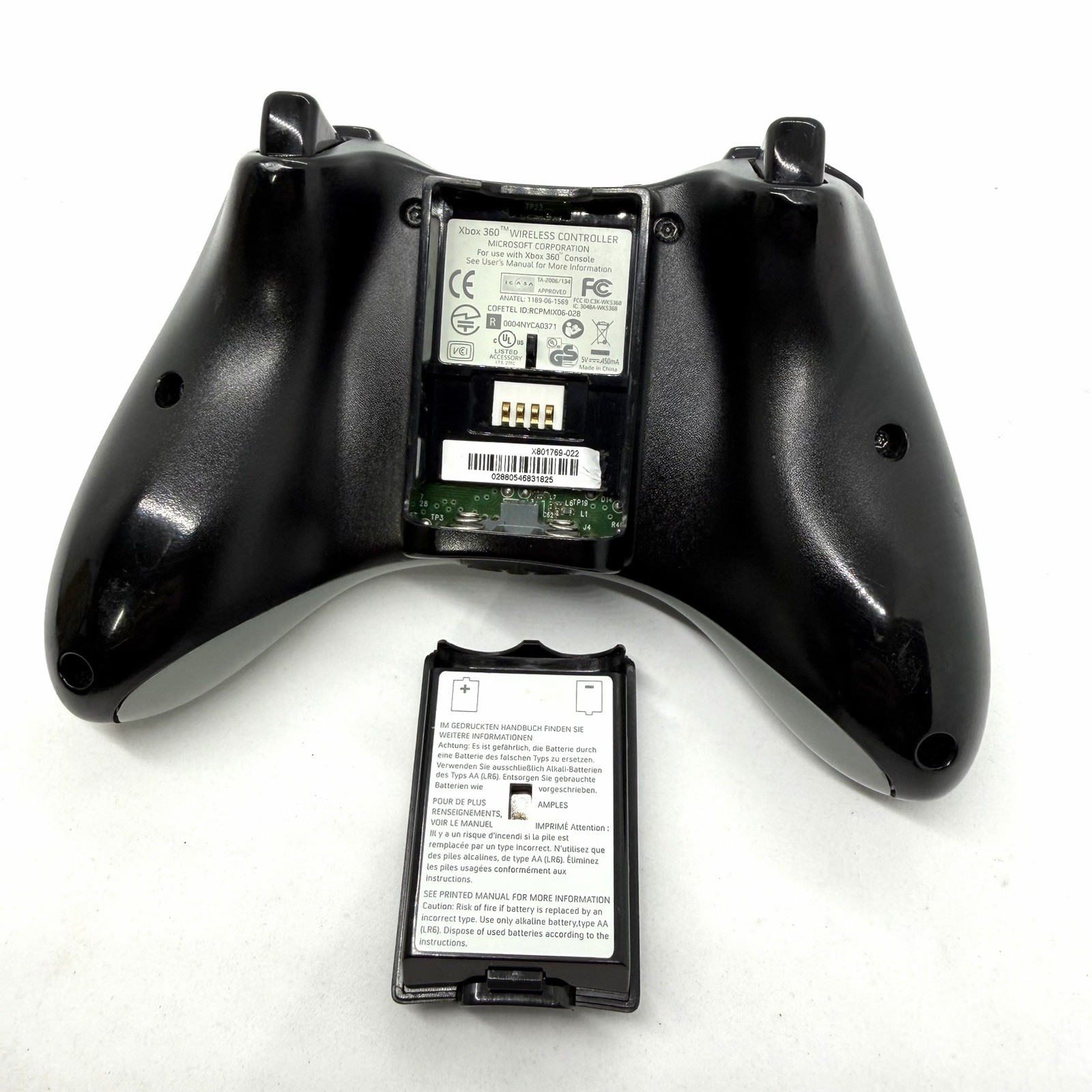 Xbox 360 Slim 320GB Console Bundle – Controller, Games, & Accessories 1439