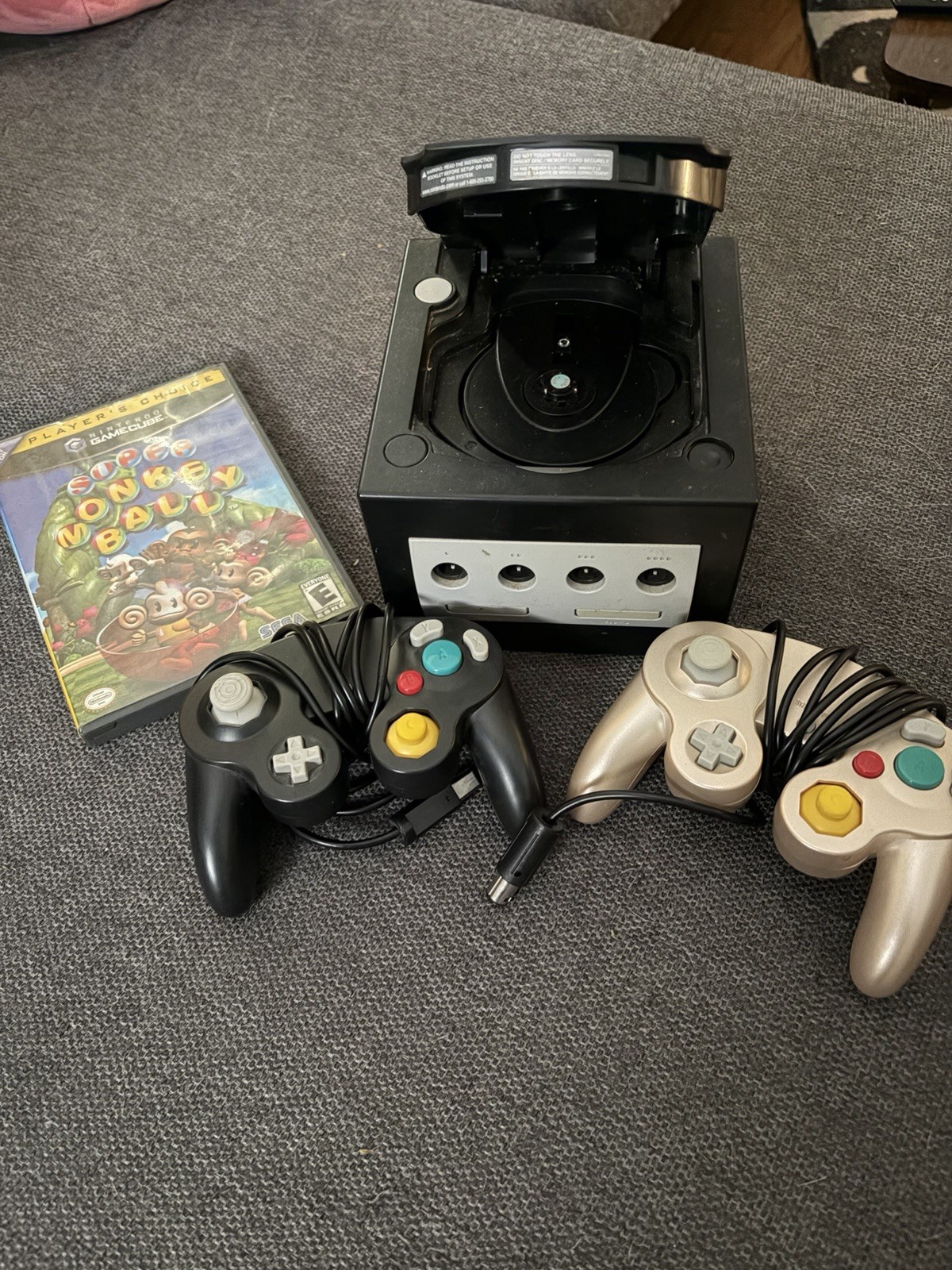 Nintendo GameCube DOL-001 Black Console Bundle w/ 2 Controllers, 2 Memory Cards