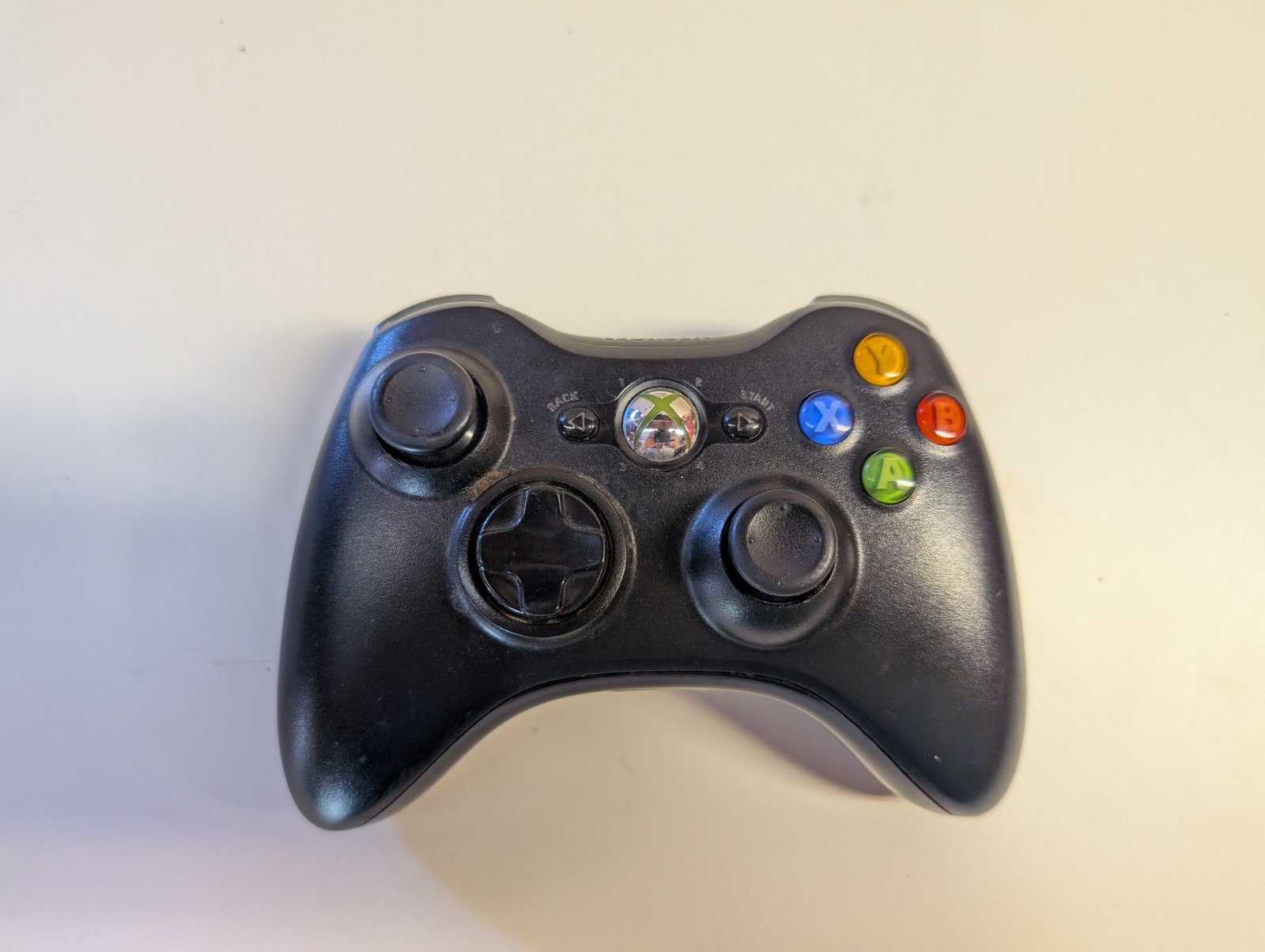 Microsoft Xbox 360 S Slim Console Bundle w/15 Games, Controller & Cord Read Desc