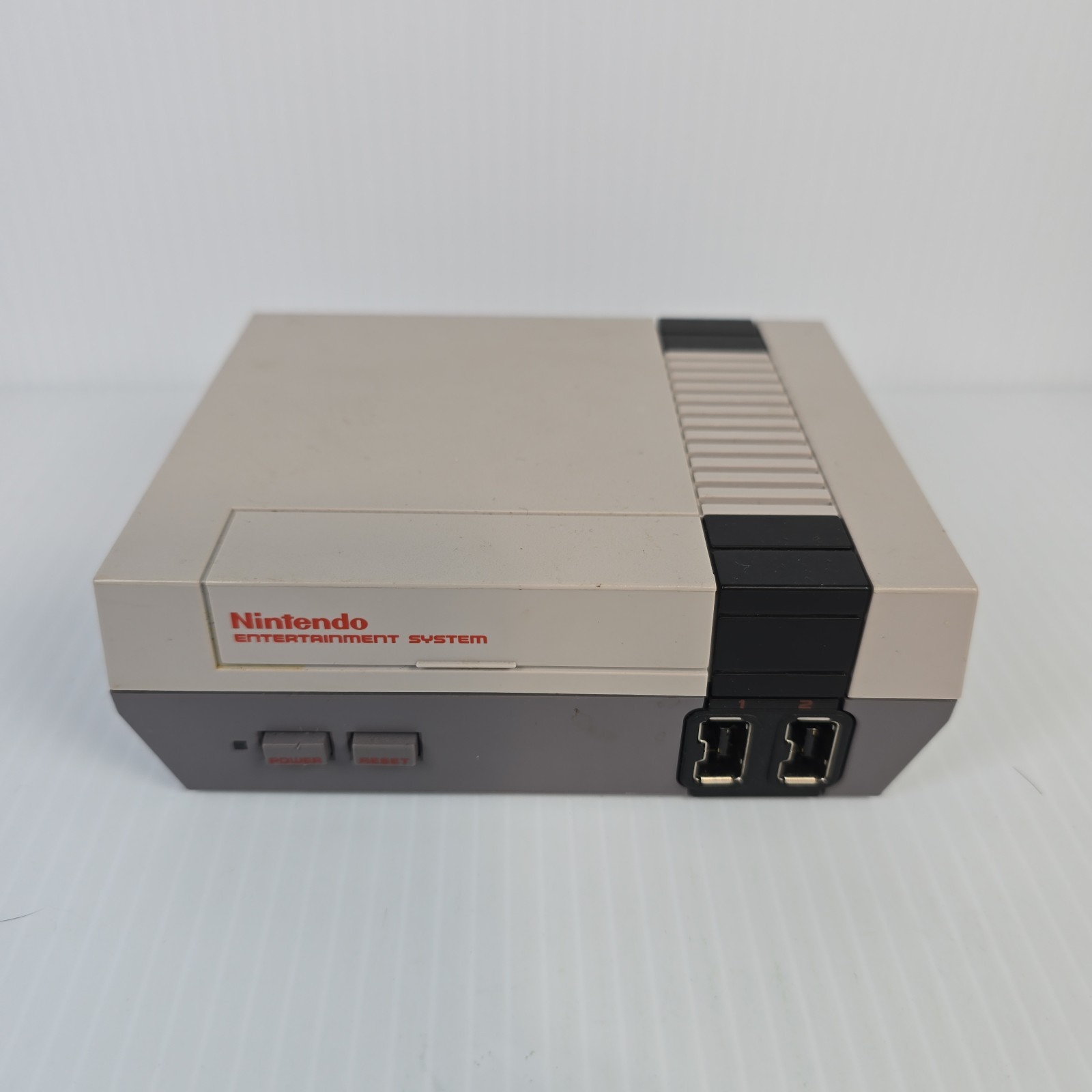 Nintendo Nes Classic Edition Mini Console System 2 Controllers