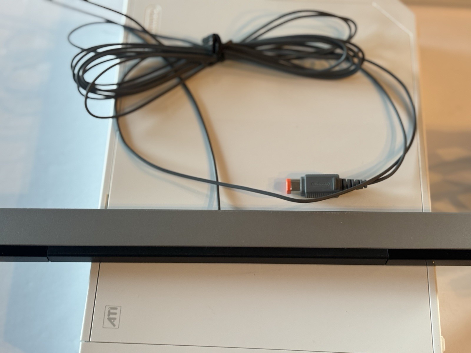 Wii Console, Sensor Bar, Cables w/ Box Nintendo Working No Controllers RVL-001