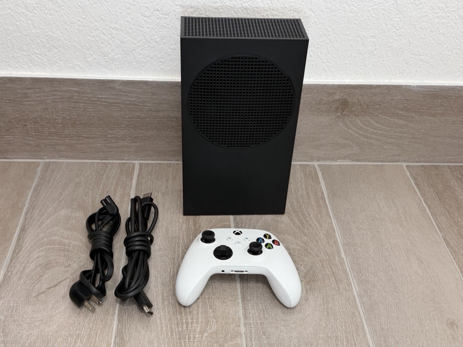 Microsoft Xbox Series S 1TB Console Gaming System Black 1883