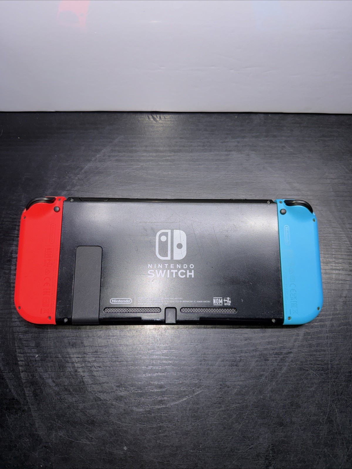 Nintendo Switch 32GB Console with Red And Blue Joy‑Con HAC-001(-01)