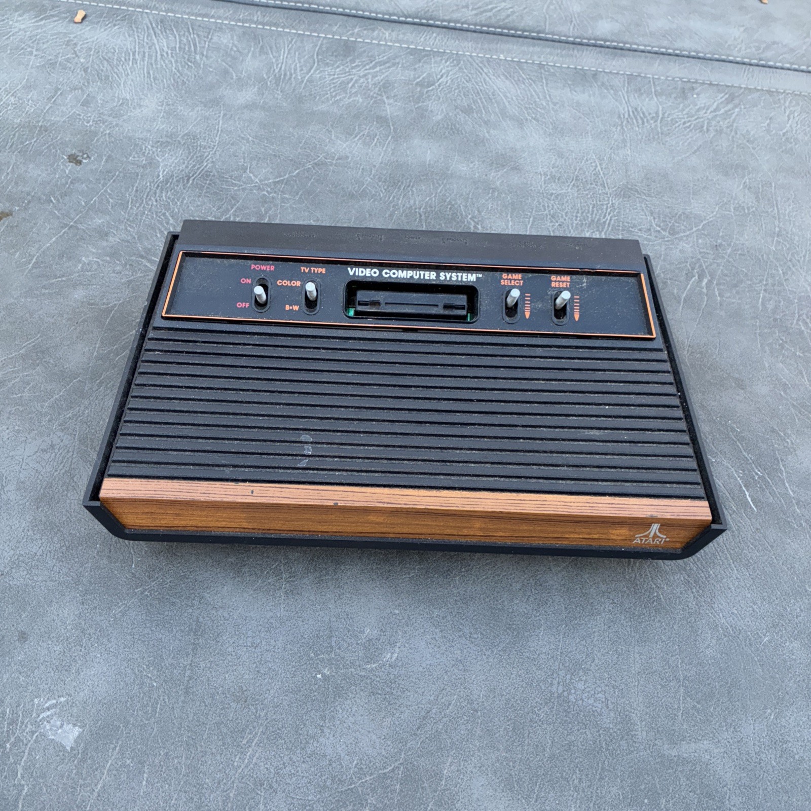 Atari 2600 CX-2600A Wood Grain Console For Parts Or Repairs