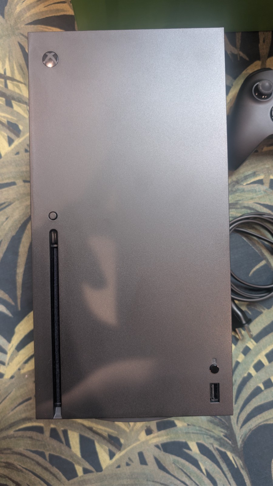 Microsoft Xbox Series X 1TB Game Console – Disc Edition – Barely Used – Working