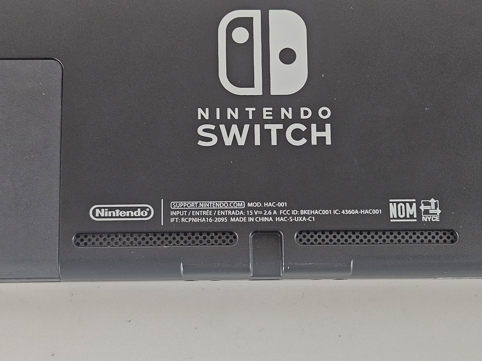 NINTENDO SWITCH HANDHELD – HAC-001 + OEM Charger – Tested