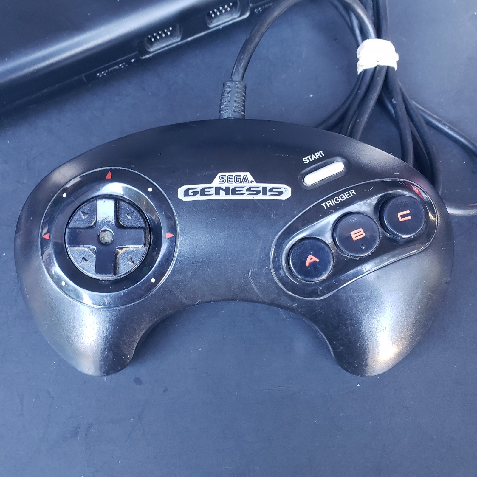 Sega Genesis 1601 16-Bit Console Bundle With Controller & Cables Tested Works