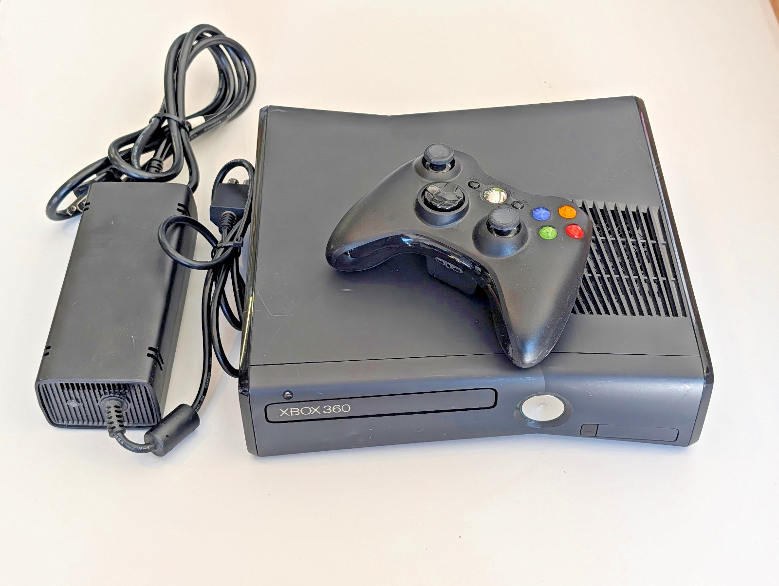Microsoft Xbox 360 S Slim Black Console Model 1439 Power Supply AV Tested