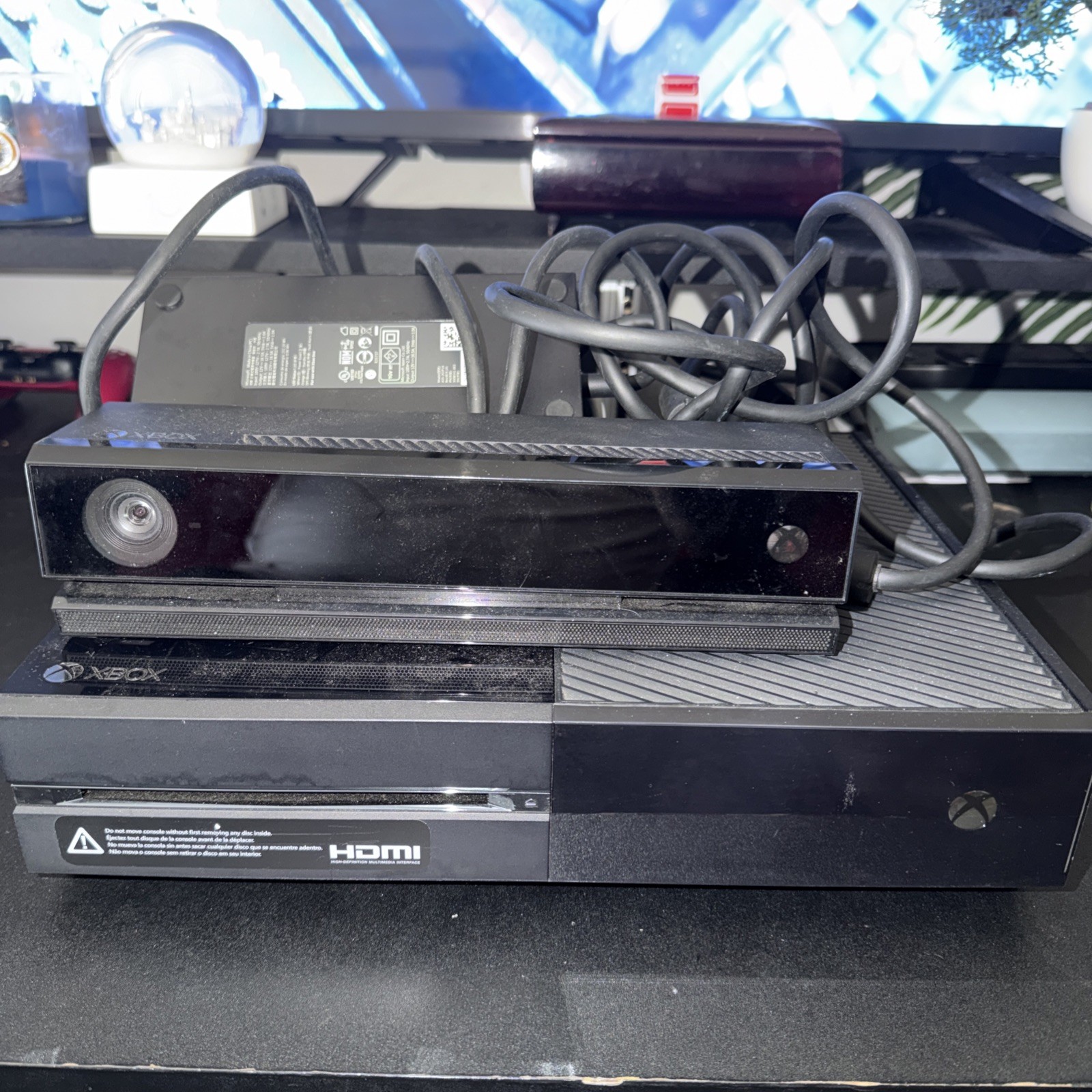 Microsoft Xbox One Kinect Bundle 500GB Black Console (7UV-00239)