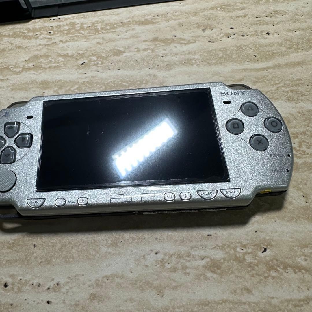 Sony PSP2000 Crisis Core Final Fantasy VII 10th Anniversary Limited Edition 7182