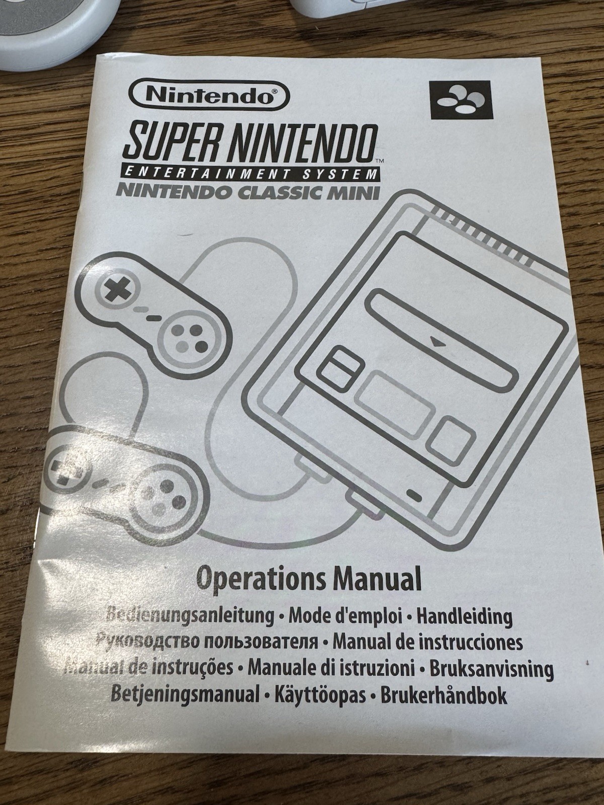 Super Nintendo Classic Mini SNES Entertainment System 21 Game Console