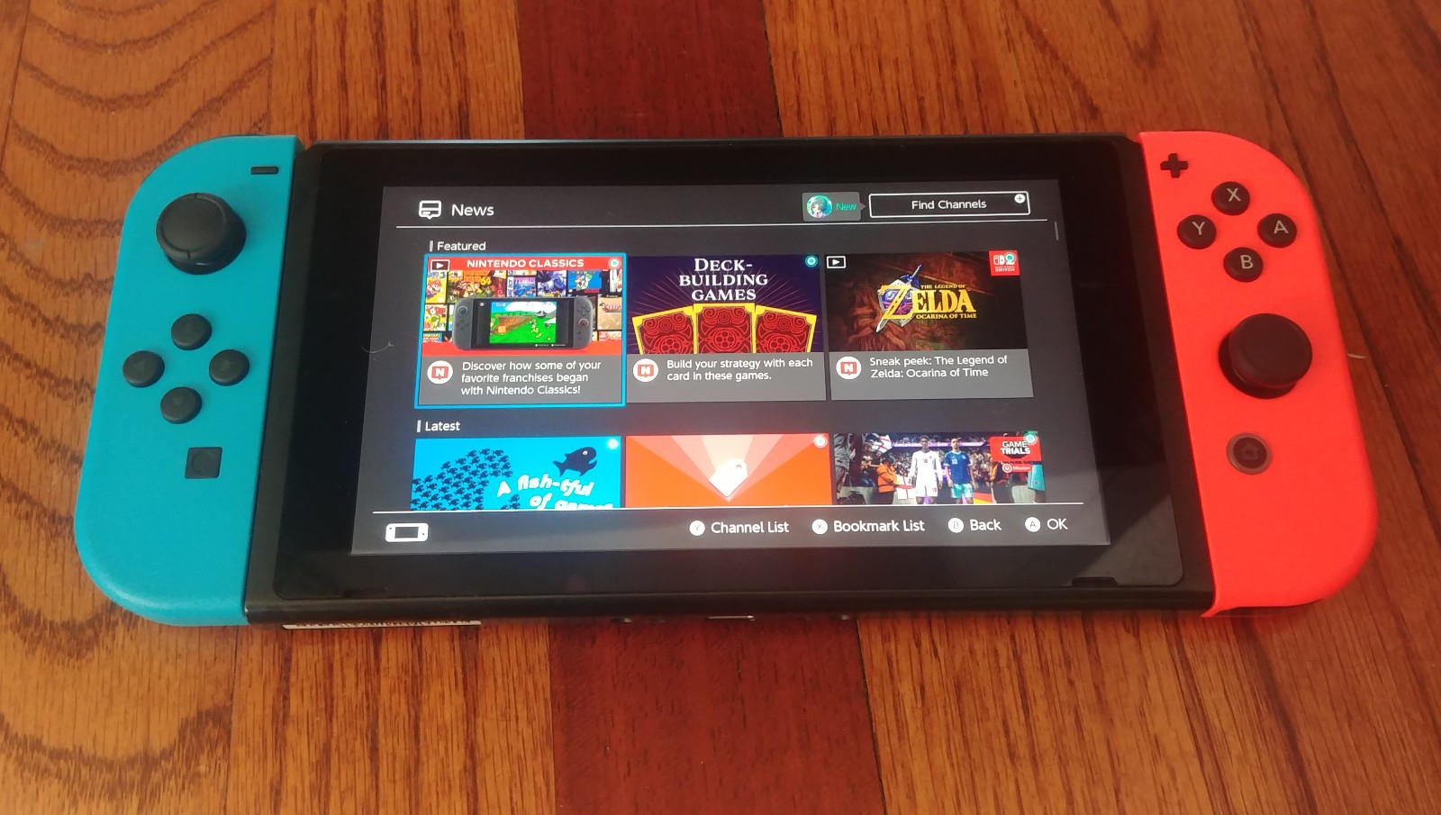 Nintendo Switch System Console w/Neon Red & Blue Joy-Cons + Dock *WORKS* NICE!