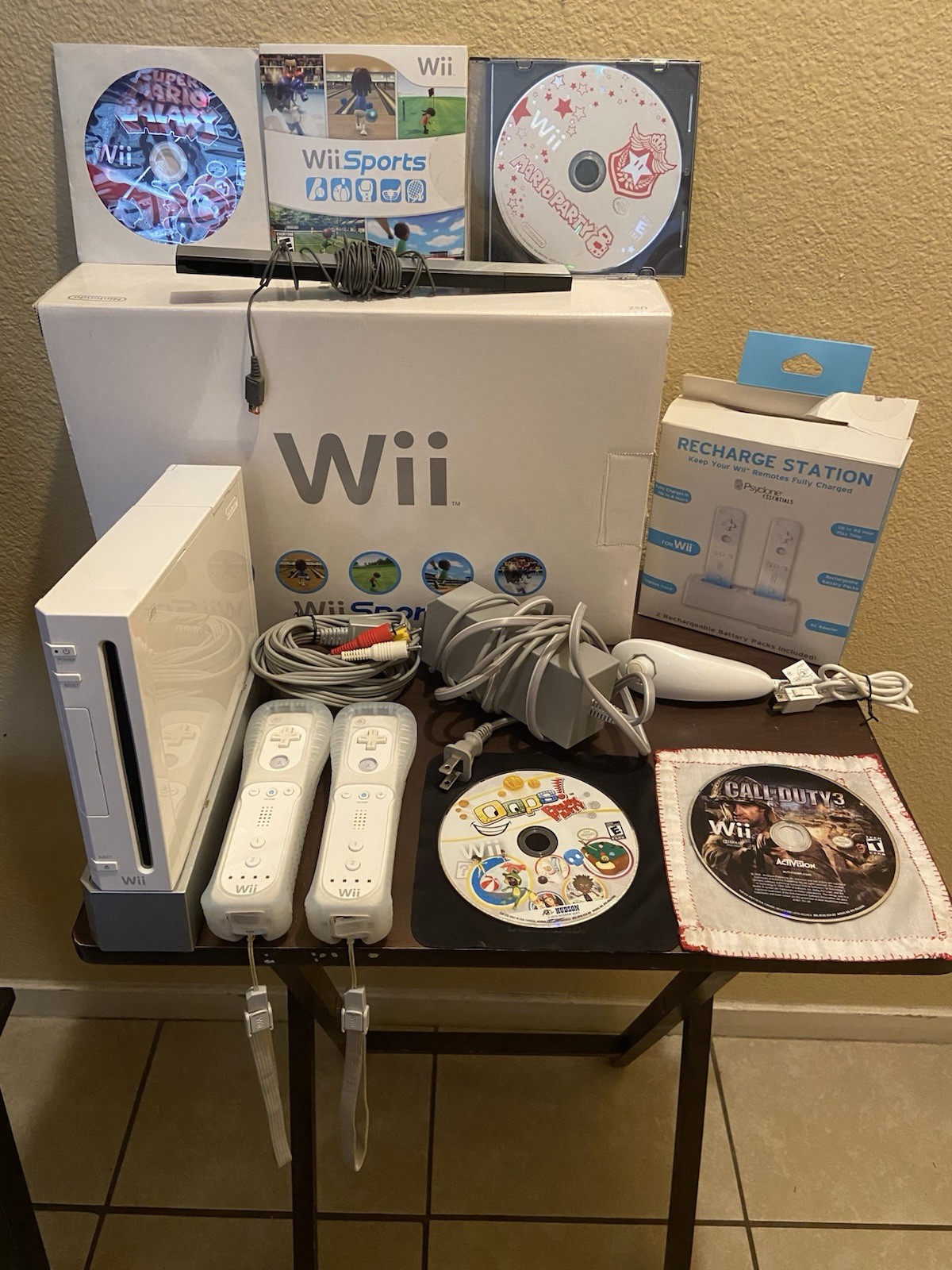 Nintendo Wii (Complete In Box Console, 2006) W/ Wii Sports & Other Games