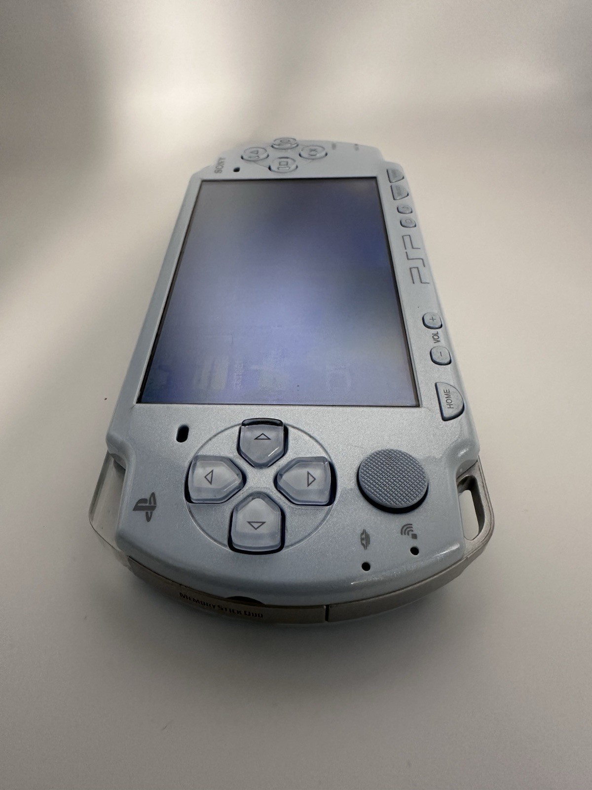 Sony PSP 2000 (Baby Blue) Has Haunted Screen!! No battery, No Charger included