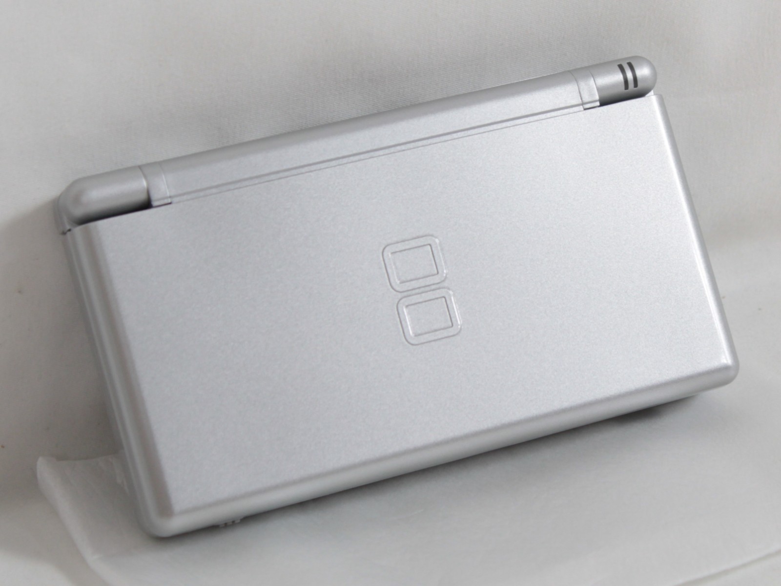 Nintendo DS Lite Handheld System Silver Never Used Never Played UNUSED/NEW COND.