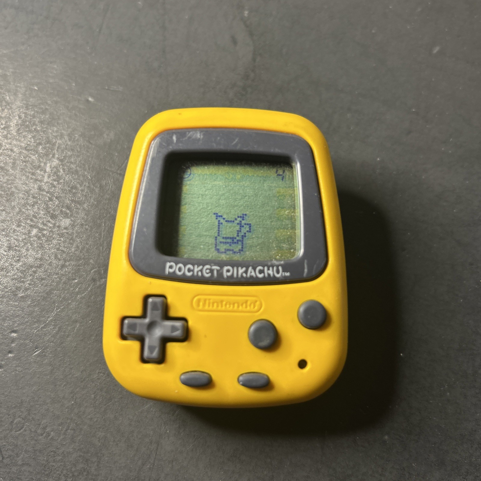 NINTENDO Pocket Pokémon Pikachu SOUND WORKS *Good Screen* Yellow Color *New Bat*