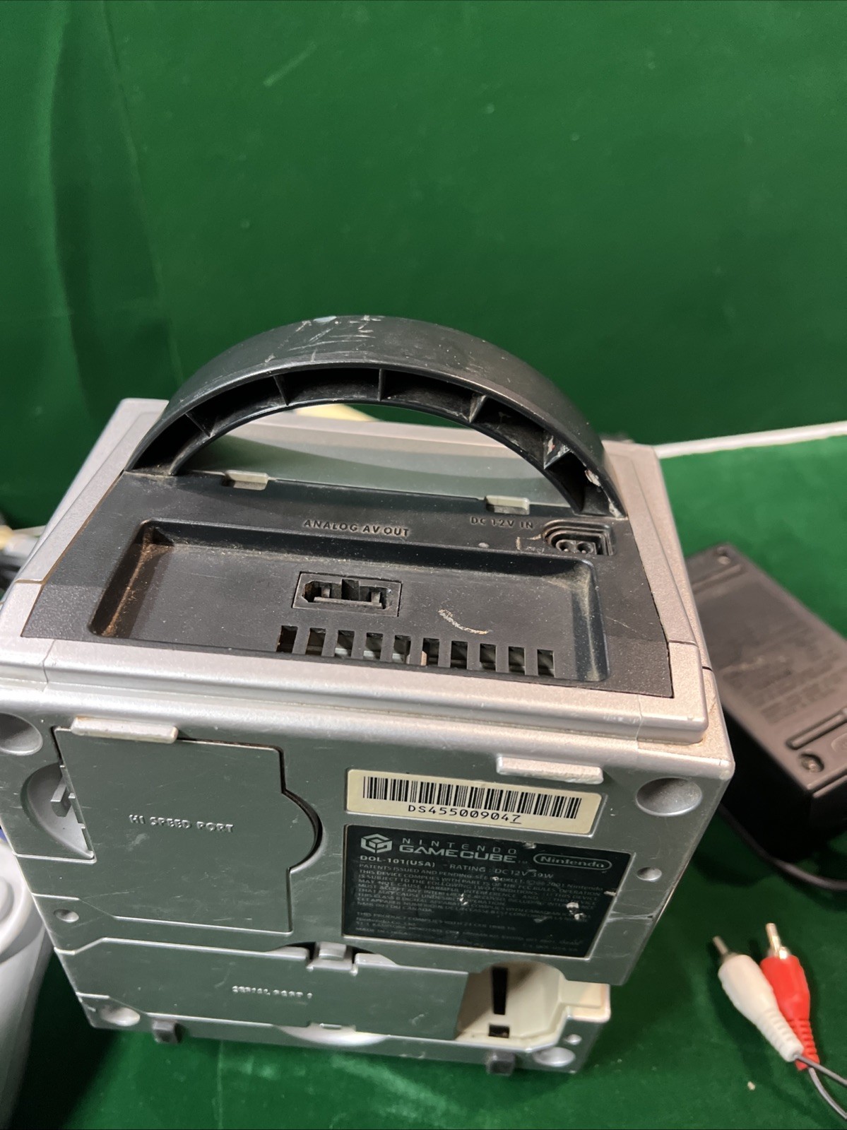 Nintendo GameCube Silver Console Bundle – 2 Controllers Charger