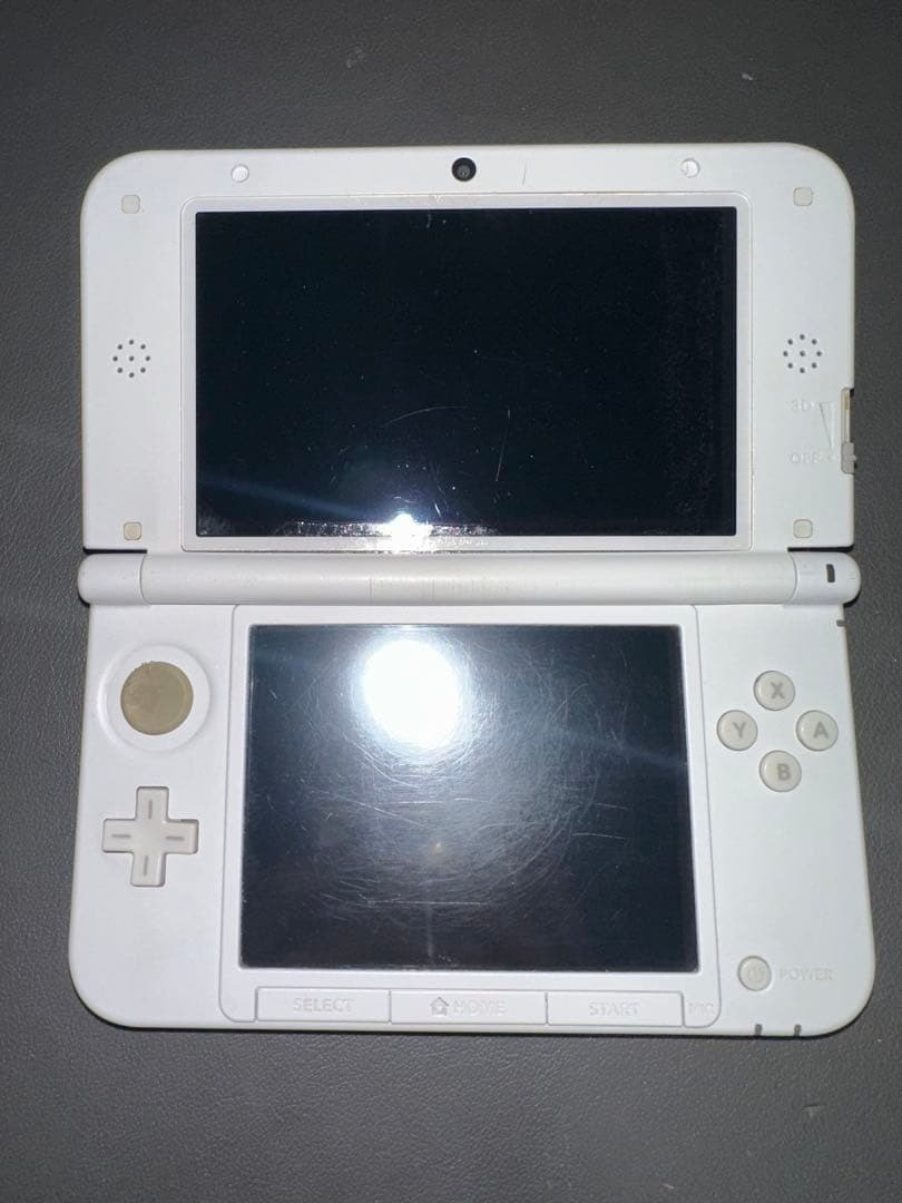 Nintendo 3DS LL Animal Crossing: New Leaf Pack Model White Console with Charger