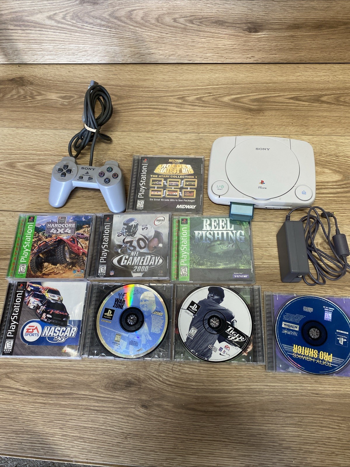 BUNDLE Sony Playstation 1 PSOne PS1Mini Slim Console & Cables SCPH-101 8 GAMES