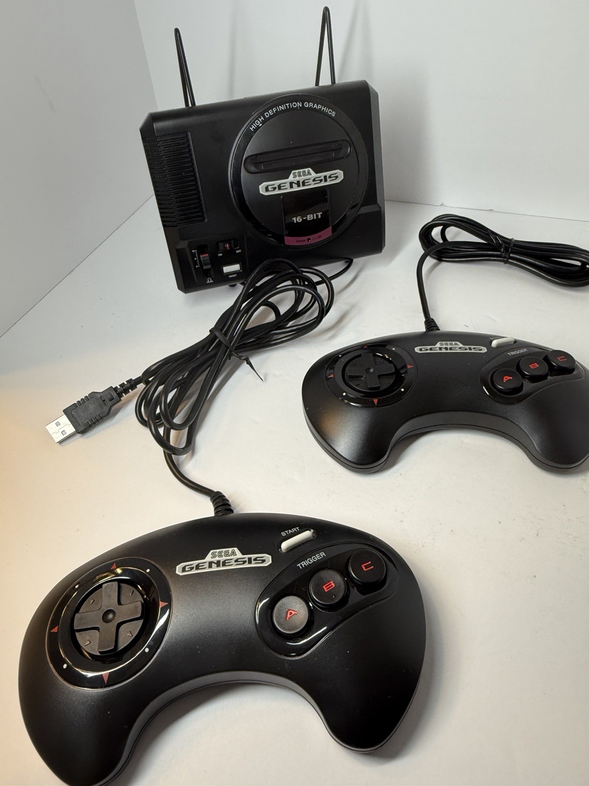 SEGA Genesis Mini Console *CIB*