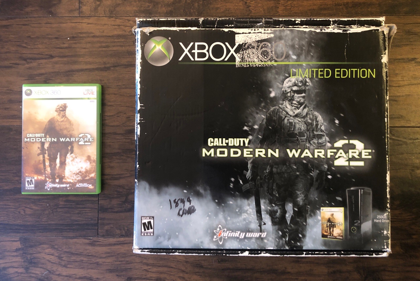Xbox 360 LIMITED EDITION Call of Duty MODERN WARFARE 2 WORKING