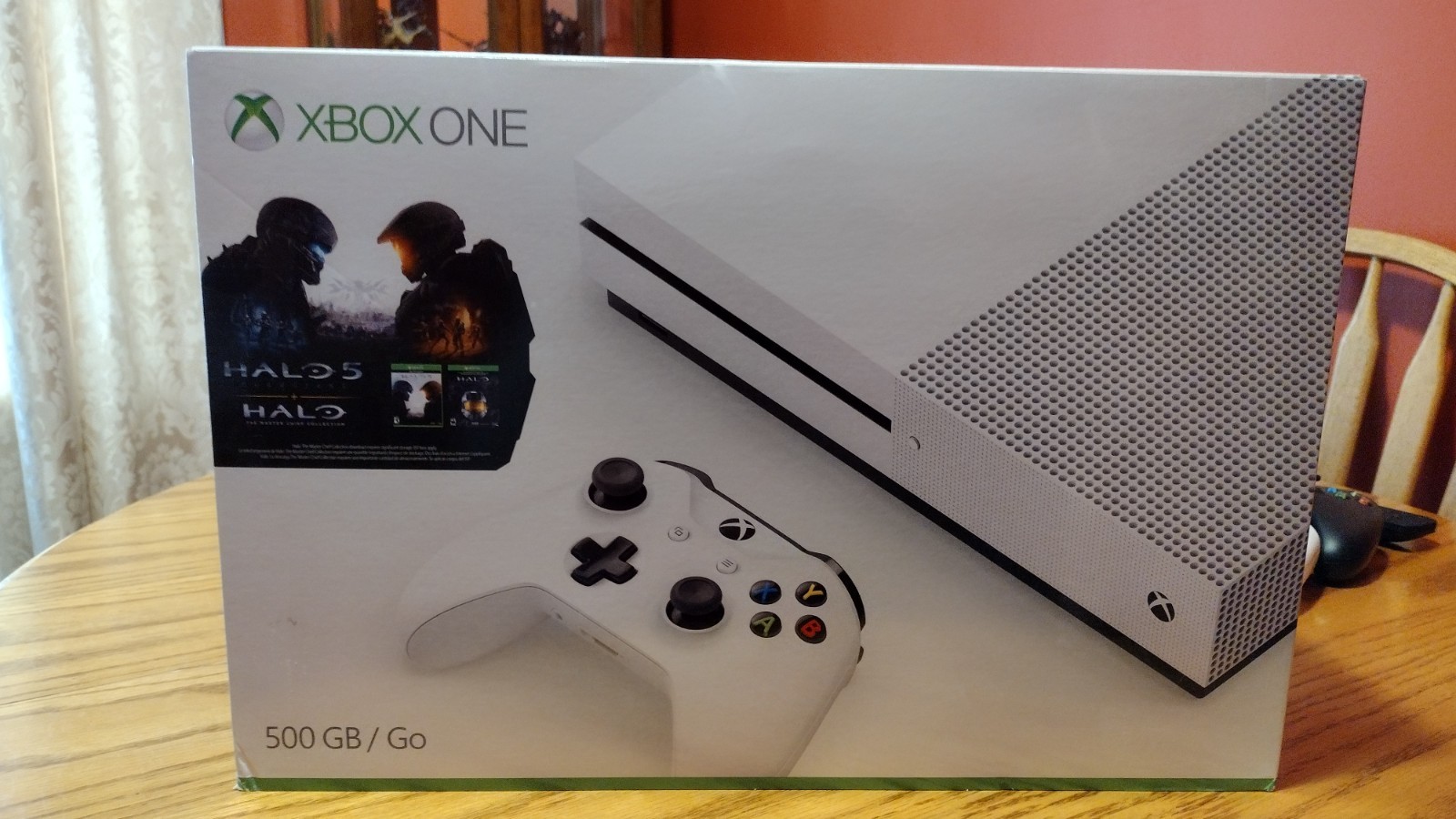 Xbox One S 500GB Console, 2 Games + Xbox Media Player Remote