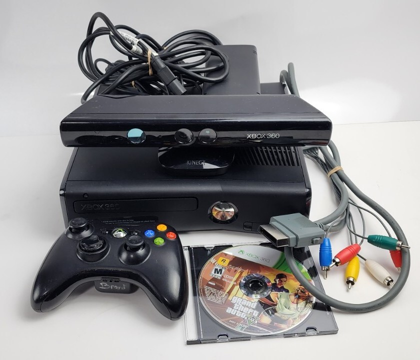 Microsoft Xbox 360 S 1439 320GB Console w/ Kinect Controller & All Cords Tested