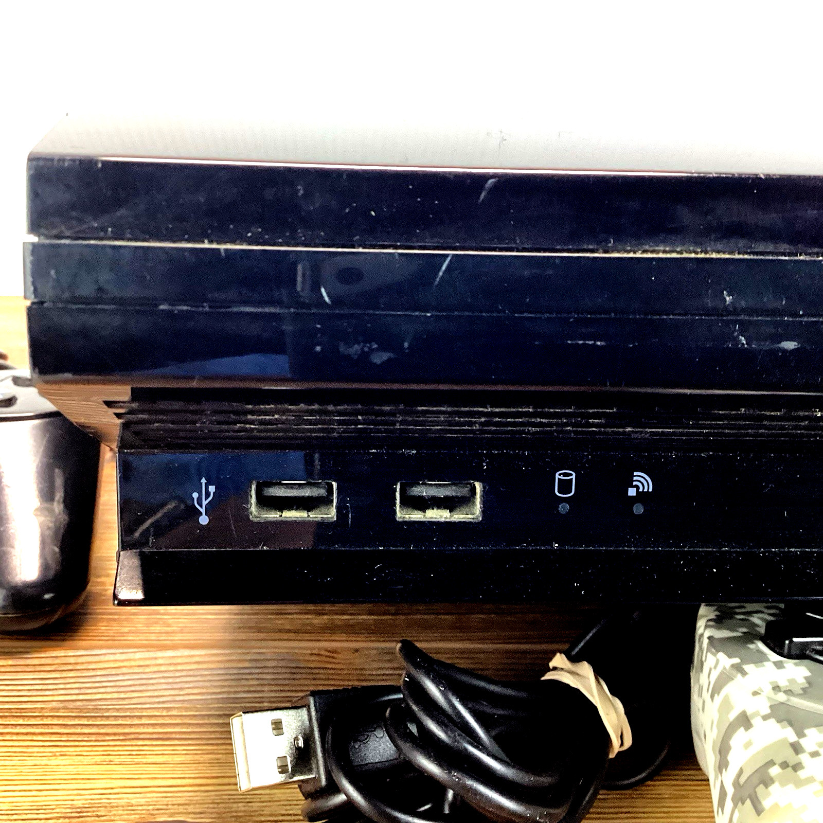 Sony PlayStation 3 PS3 Console Bundle 2 Controllers,4 Games, HDMI, Cables Tested