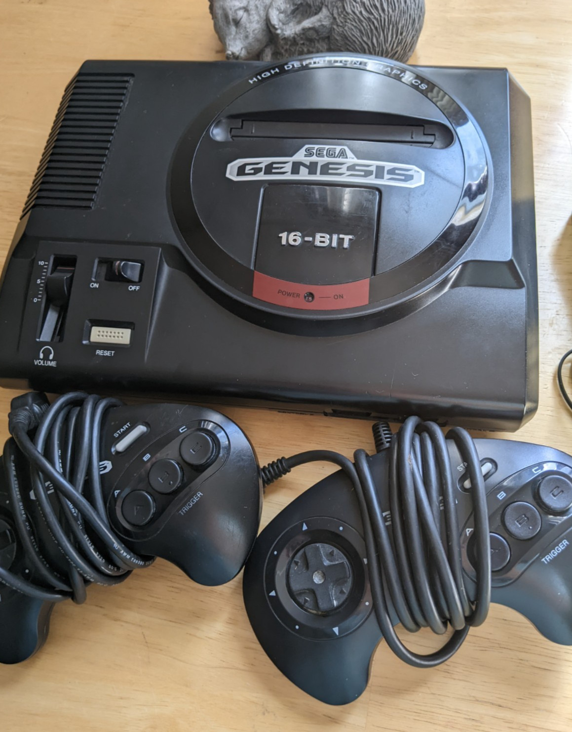 Sega Genesis Model 1 – OEM – 2 CONTROLLERS – TESTED – EXCELLENT!