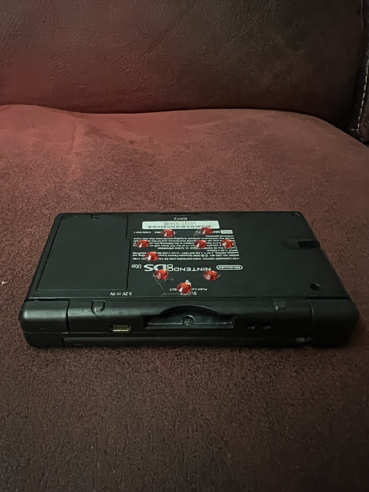 Nintendo DS Lite Crimson Loose Hinge System – Red/Black – Charger Included